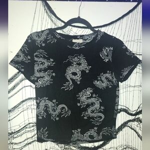 ✨️Black Graphic T-Shirt✨️